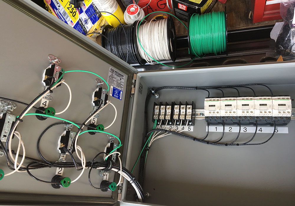 Inside the remote electric switch controller